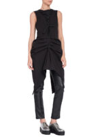 Black multifunctional vest with front pleats
