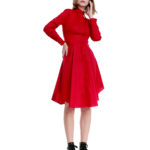 Rochie roșie cu două gulere și mâneci lungi