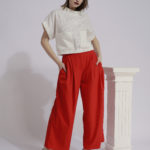 Bluză albă din bumbac cu buzunare supradimensionate