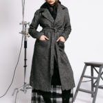 Palton negru cu cordon