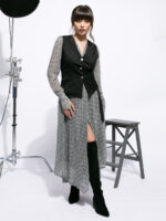 Vesta clasica cu nasturi metalici