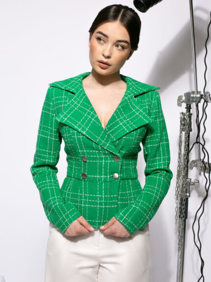 Jacheta verde cu nasturi Green jacket with buttons
