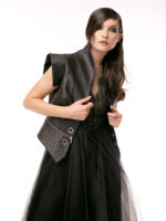 Vesta cu fermoar in talie - Vest with zipper at the waist