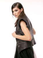Vesta cu fermoar in talie - Vest with zipper at the waist - imagine 2