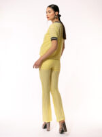 Tricou galben din dantela cu guler contrastant - imagine 2