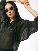 Bluza din voal cu platcă din paiete