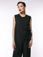 Bluză neagră din vascoză cu tiv asimetric - imagine 3